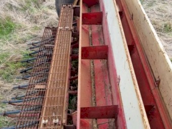 International 511 Combine