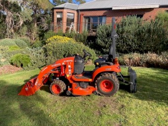 2020 Kubota BX2380 sub-compact tractor