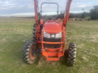2013 Kubota L4600 Tractor and Loader