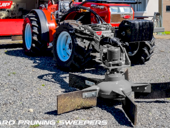 Vineyard/Orchard Tractor mounted Pruning Sweep