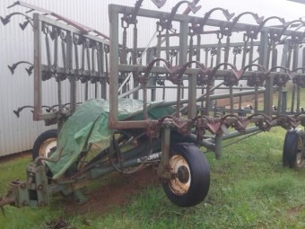 John Shearer 33 ft spring release fieldspan cultivator