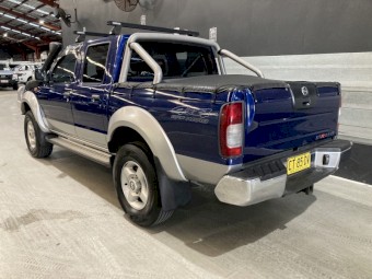 2008 Nissan Navara 4x4 ST-R, Dual Cab, 2.5 Turbo Diesel, 5/speed manual, 167,005km's.