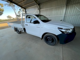 2019 Toyota hilux work mate