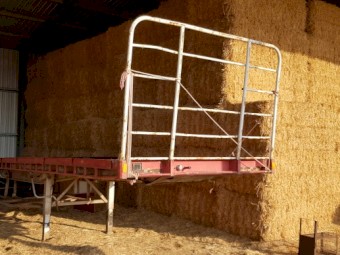 44' Flat Top Triaxle Trailer