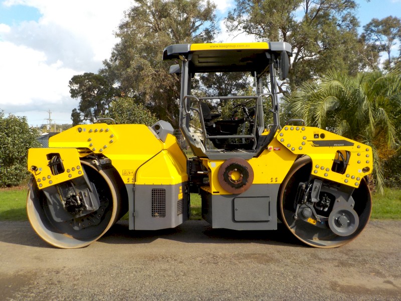 2014 Dynapac CC4200 Articulated Tandem Twin Smooth Drum Roller 