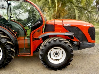 2016 Antonio Carraro TGF 10900 ERGIT 4x4 98hp Orchard/Vineyard Farm Tractor