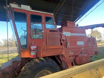 2x Massey Ferguson 760 Headers with 24’ Fronts