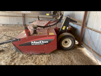 Macdon R85 mower conditioner