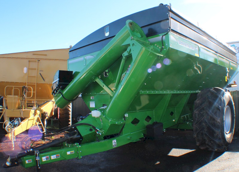 2022 UNVERFERTH 1138 DUAL AUGER FRONT-FOLDING CHASER BIN