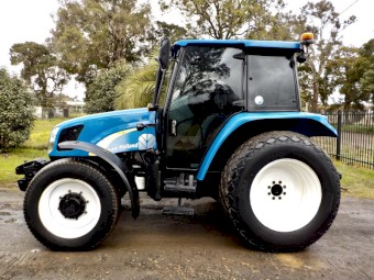 2015 New Holland T5040 4WD/FWA 85hp Agricultural Farm Tractor