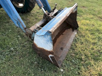 New Holland 5640 FWA Tractor with Loader