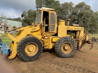 International Pay Loader, J60B, early 80s