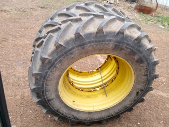 Pair of John Deere duals Wheels  