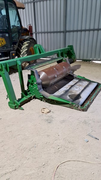 John Deere Header Adaptor