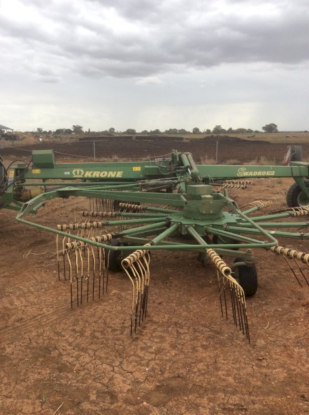 Krone 761 Twin Rotary Rake
