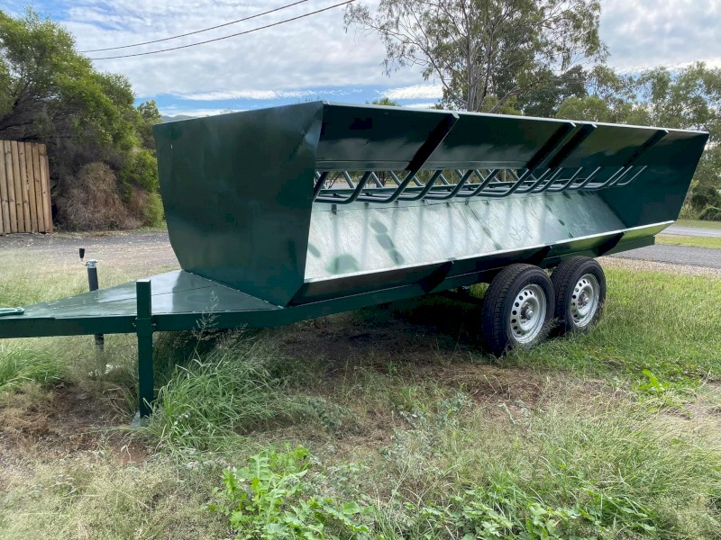Mobile Hay Feeder