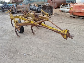 Trailing Chisel Plough