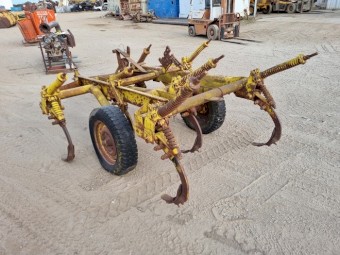 Trailing Chisel Plough