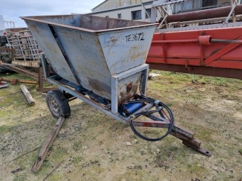 Trailing Vineyard Spreader