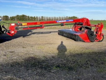 2016 New Holland 313 mower conditioner 