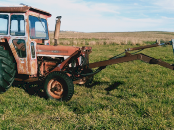 International 574 Tractor