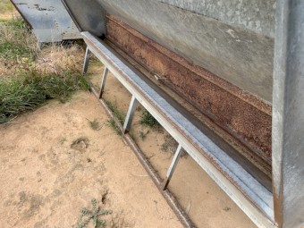 4 Paton lick Feeders