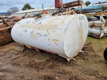 Horizontal Tank -2450L x 1800W x 1220H - 4500 Litre