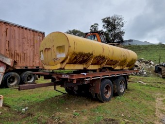 Pig Trailer with 13,500 Litre Water Tank
