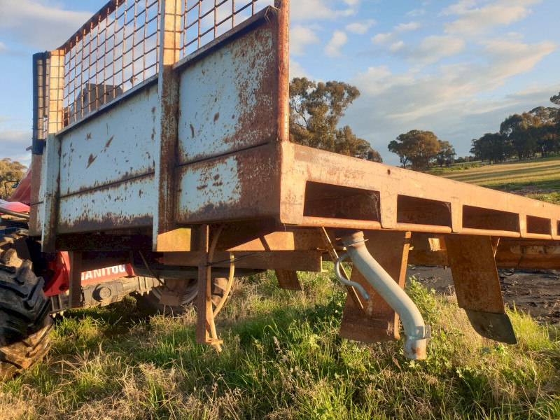 Steel Ute Tray 6' x 7'6"