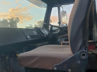 Mercedes 2222 Bogie tray