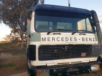 Mercedes 2222 Bogie tray