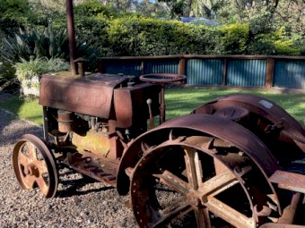 Howard D.H.22 Rotary Hoe Tractor