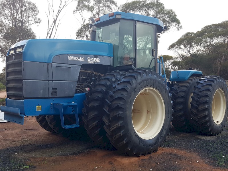 New Holland  9482 Tractor