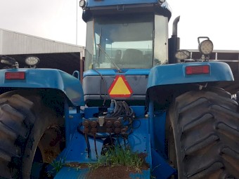 New Holland  9482 Tractor