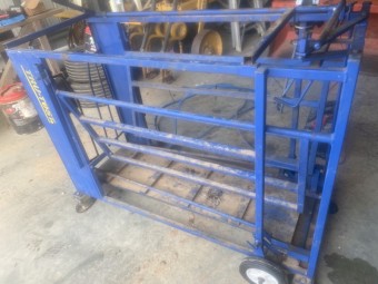 Trutest sheep scales and crate