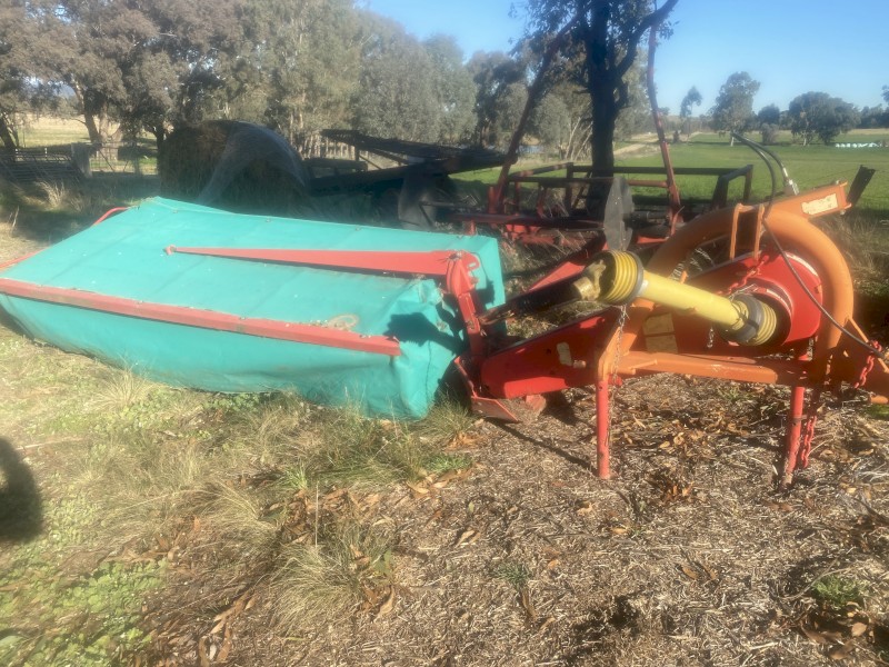 Taarup 2028 7 disc hay mower