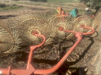 5 wheel hayrake 3pl