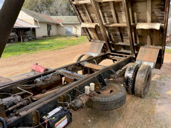 Dodge 650 Tipper Tray Truck