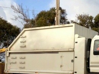 CHIPPER MULCH CANOPY AS NEW - EXCELLENT CONDITION.  