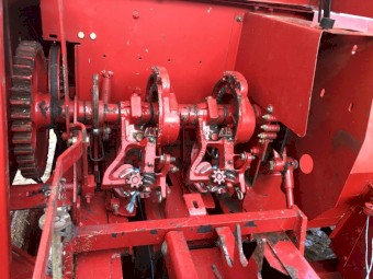 Case IH SBX 540 & Steffen 950 Accumulator