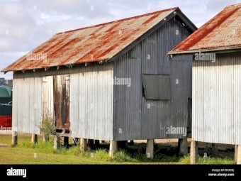 WANTED Old Rustic Shed - Construction type - timber and tin prefered