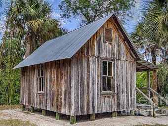 WANTED Old Rustic Shed - Construction type - timber and tin prefered