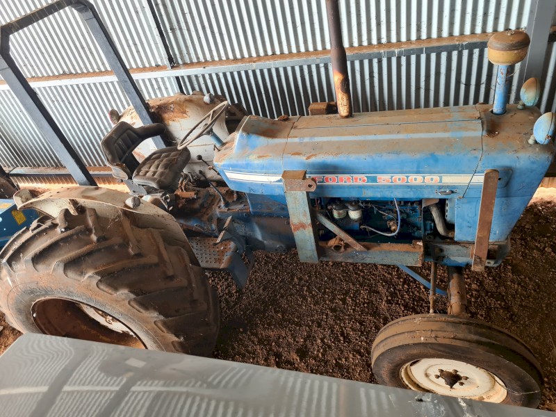 Ford 5000