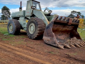 International Payloader 560 Dresser Loader