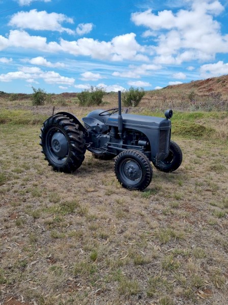 Massey Ferguson TEA20 Tractor