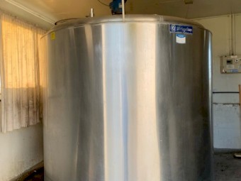 Frigrite 4800L Milk Vat & Compressor 