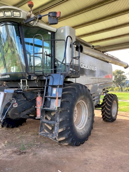 2007 Gleaner A85 With 40Ft Front