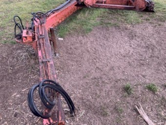 Hesston 5200 roll stacker