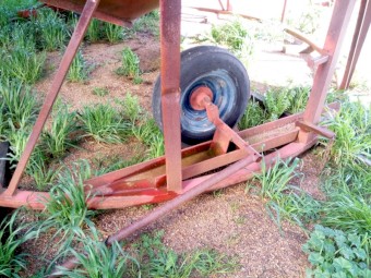 Sherwell Field Bin with larger centre lid