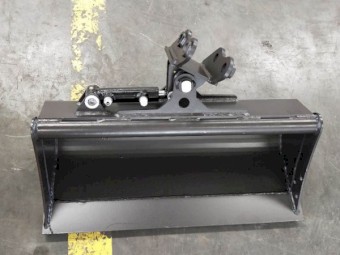 Tilting Bucket 600mm to suit Mini Excavator 0.8 to 1.4 Ton